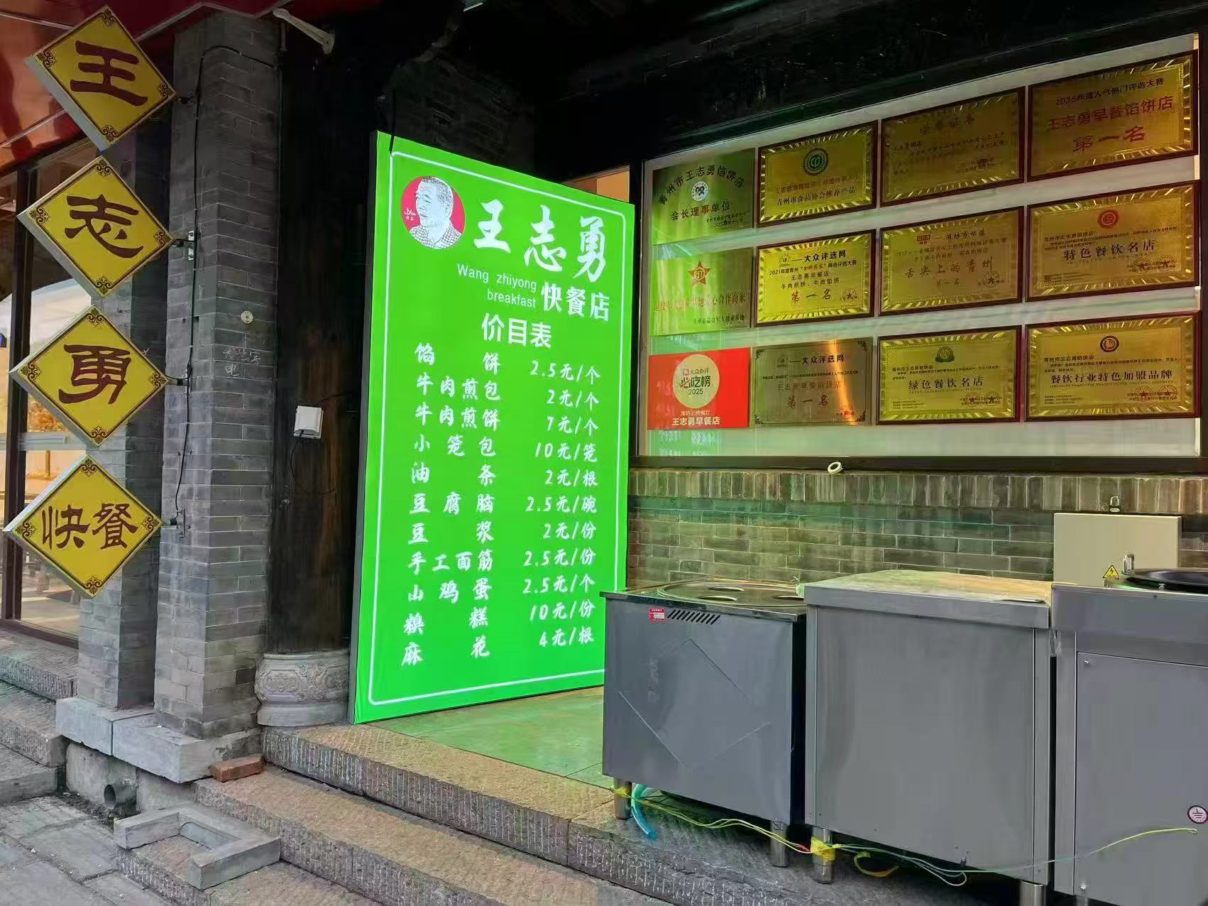 02b13bc06cfac7b45a4ba1842aefffe0.jpg 02b13bc06cfac7b45a4ba1842aefffe0.jpg