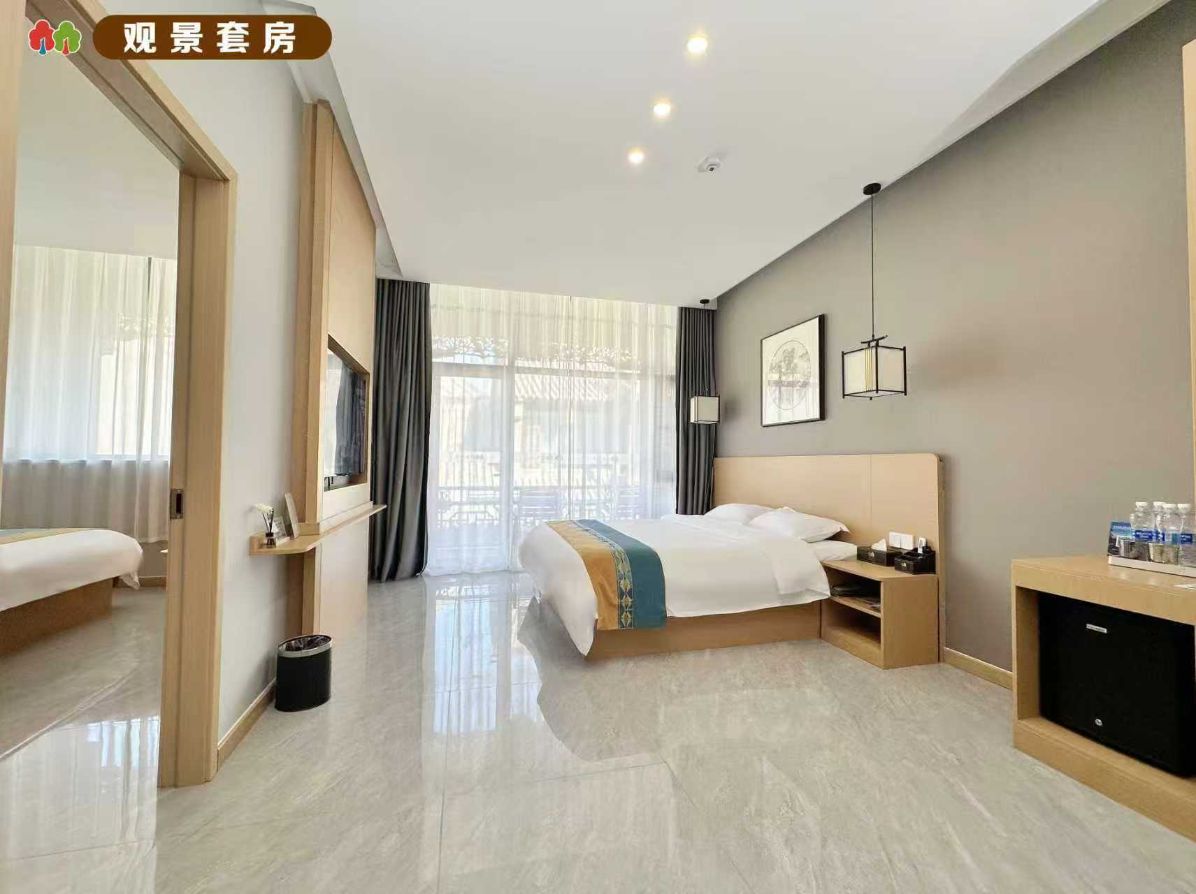 d44eabbfe38d50dbb91c3199dd9dbcd9.jpg