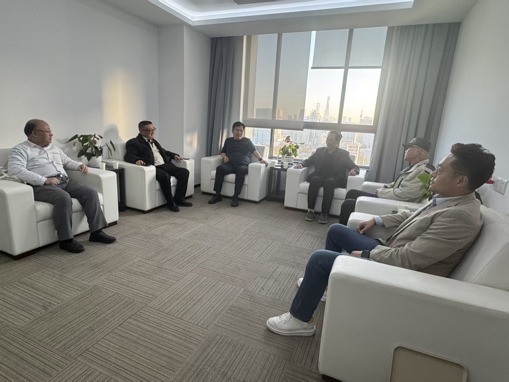 b9eb657dd34ed04b3c0ef6c7144d4824.jpg b9eb657dd34ed04b3c0ef6c7144d4824.jpg