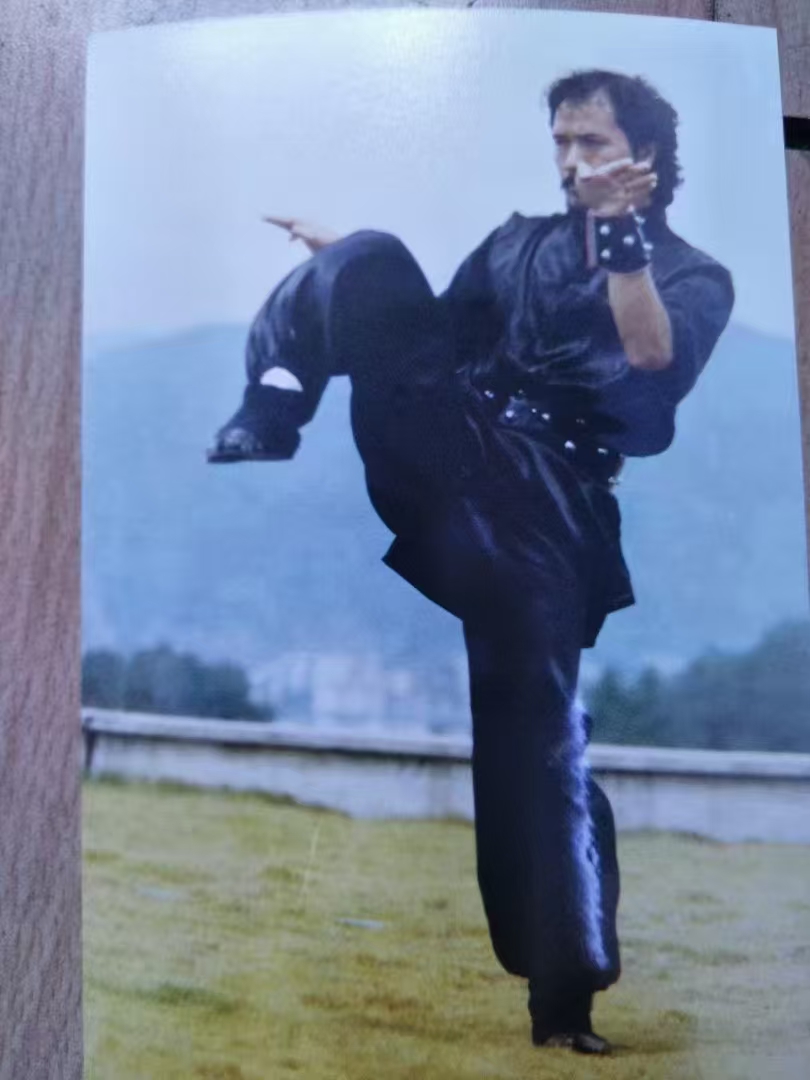 d1deb340b383e654b52272380c43f7d2.jpg d1deb340b383e654b52272380c43f7d2.jpg