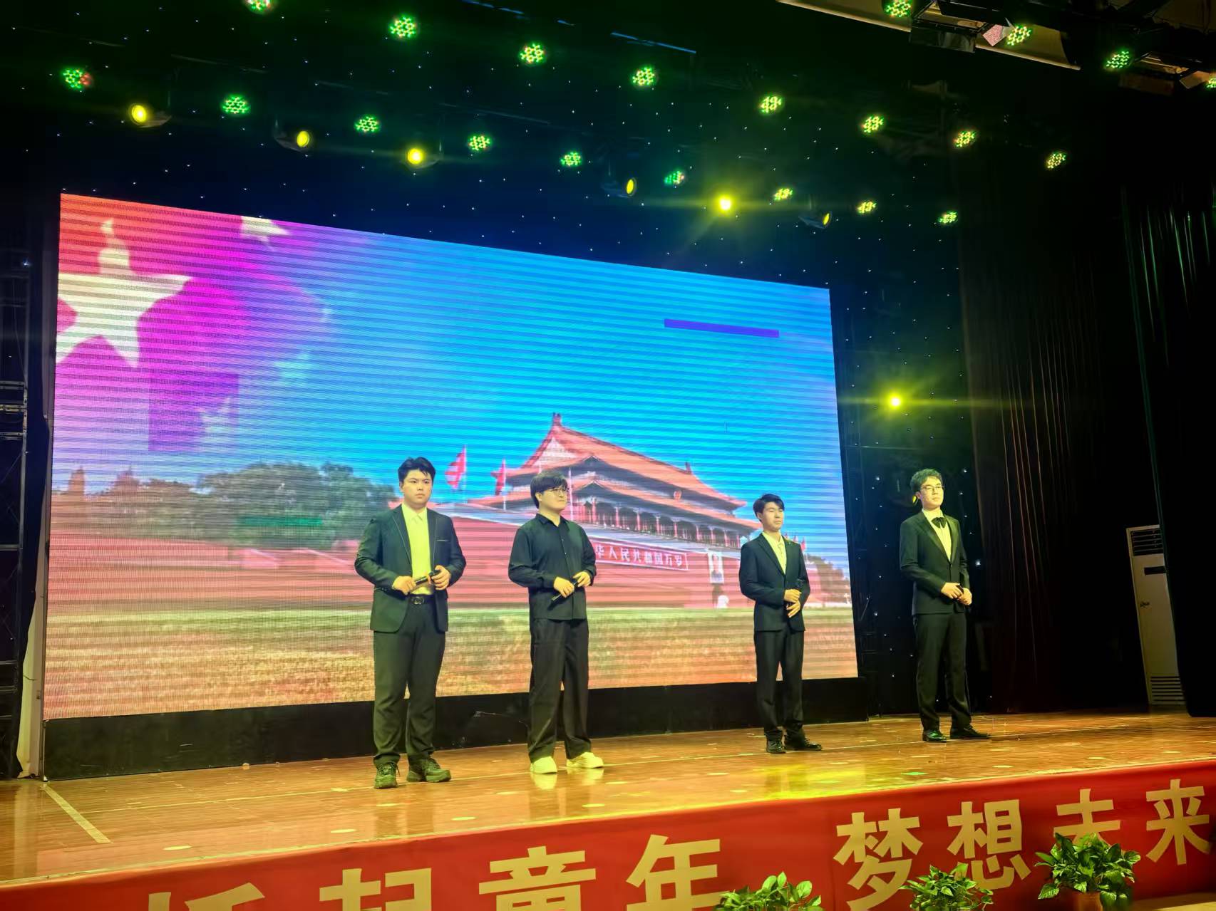 45111b06571faa91790a4ea351d0daf3.jpg 45111b06571faa91790a4ea351d0daf3.jpg