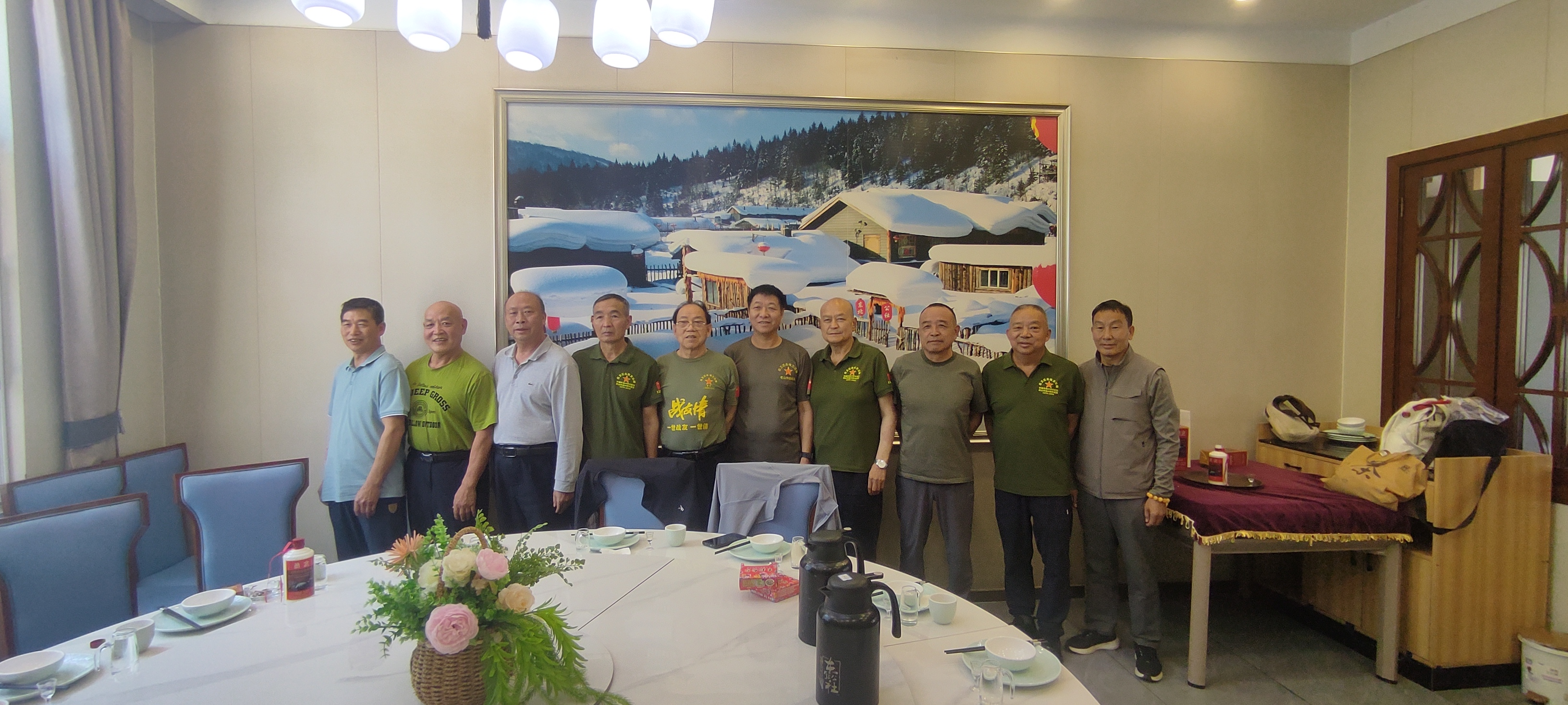 山河铭记烽火  铁血铸就荣光 —— 原 122 团在昆战友隆重纪念八里河东山作战胜利四十二周年