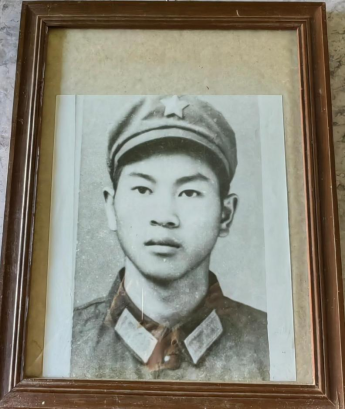 云南石屏九旬烈士母亲安详离世，家属依规报备后事，优抚温情服务落地引期盼