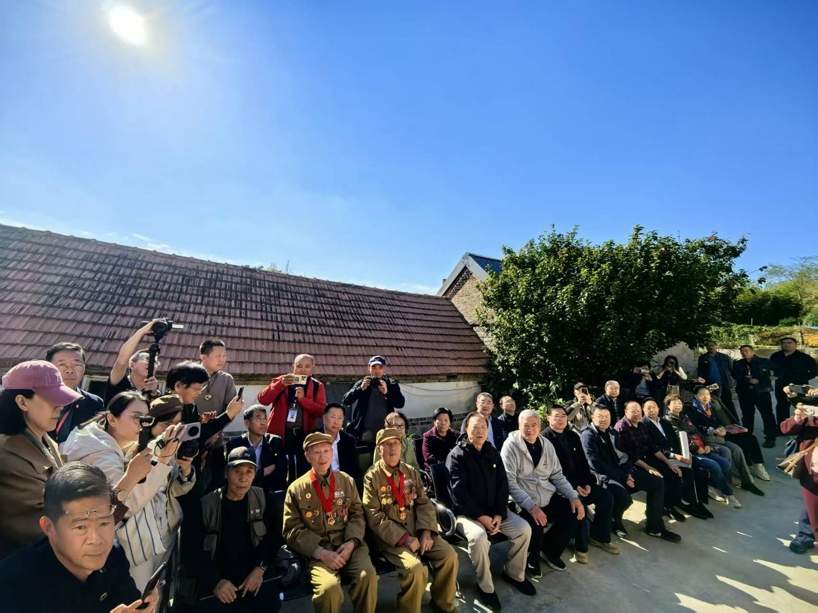 活动现场(图15)